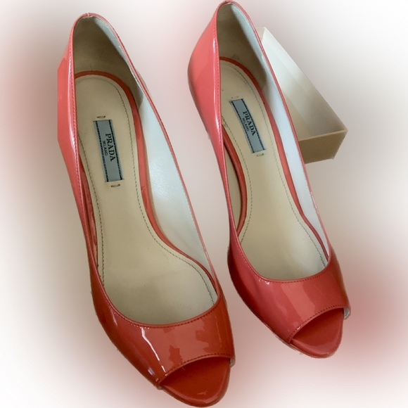 Prada 1KP159 coral patent leather peep toe pumps heels shoes 37.5 Womens 7 W Box - Picture 7 of 14
